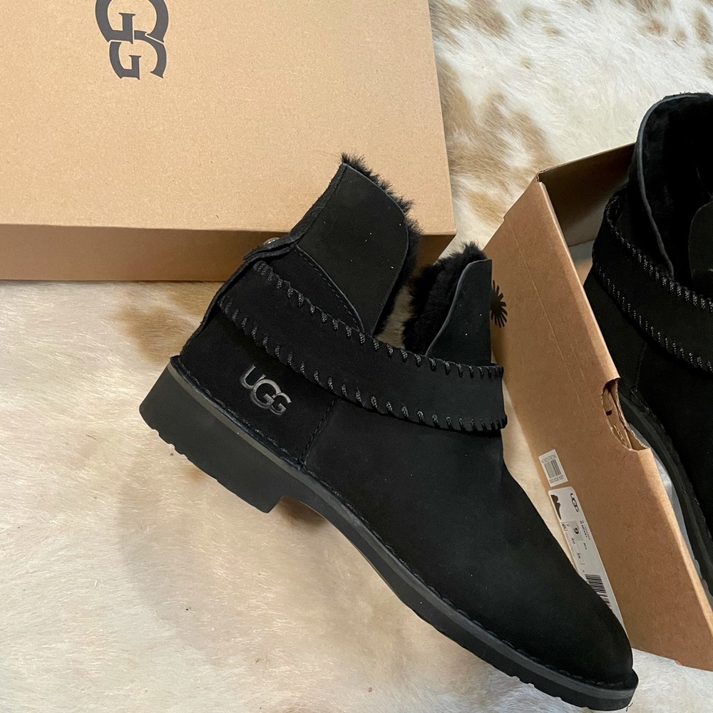NWT Ugg MCKAY 9 Cozy Boots